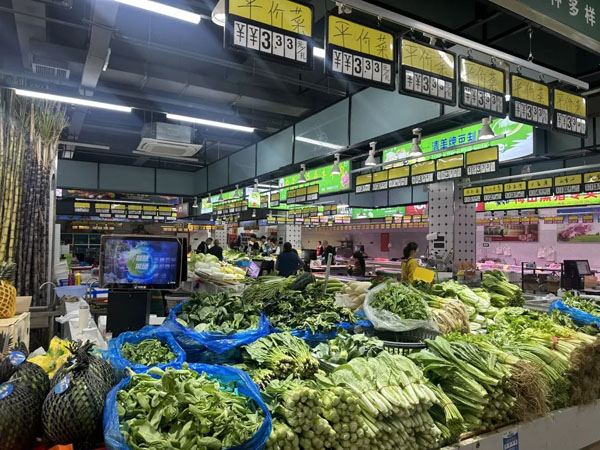 三亿体育：改造后这个集市开张啦！天天都有平价菜还有餐饮、健身和瑜伽……(图6)